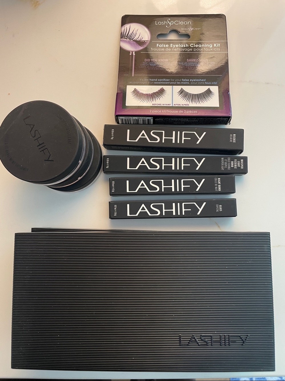 LASHIFY Black & White Lash Palette Organizer & Bond